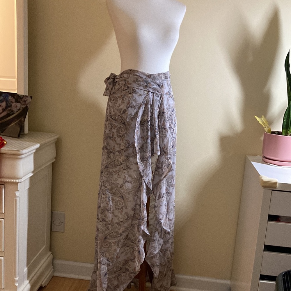 Floral skirt shorts with belts